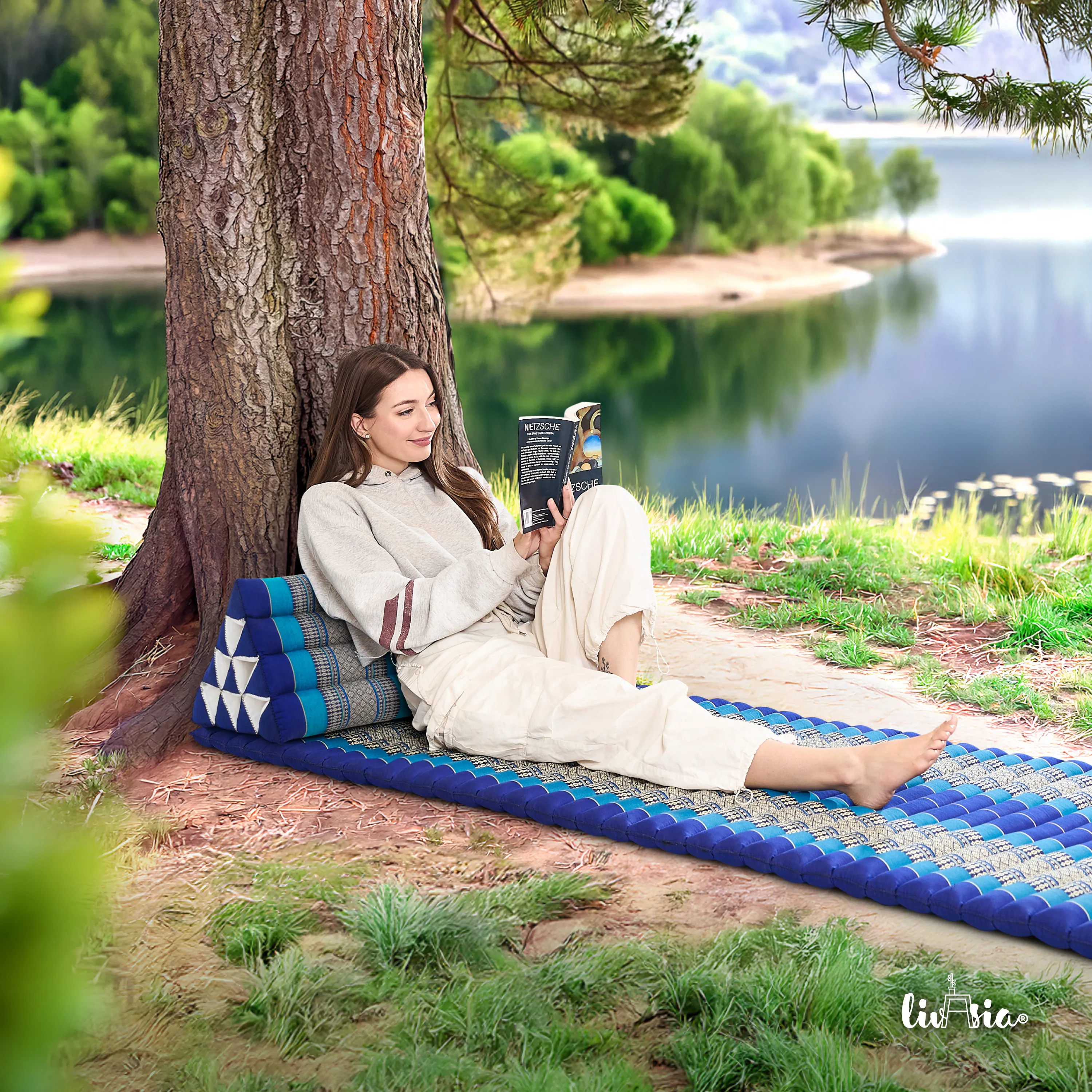 Coussin triangulaire large en kapok