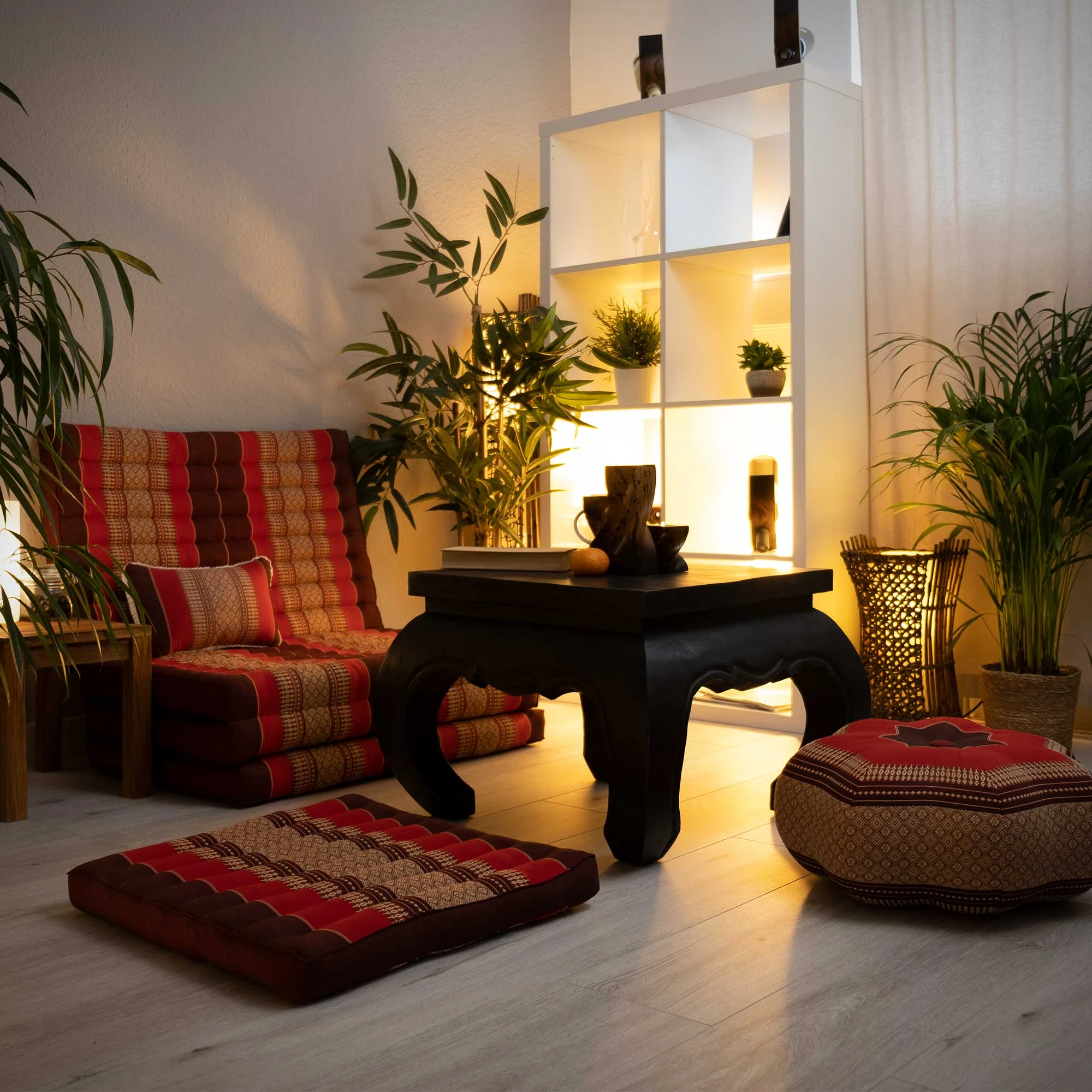 Shop the look image - Shop-the-look_Lieblingsecke-Rot