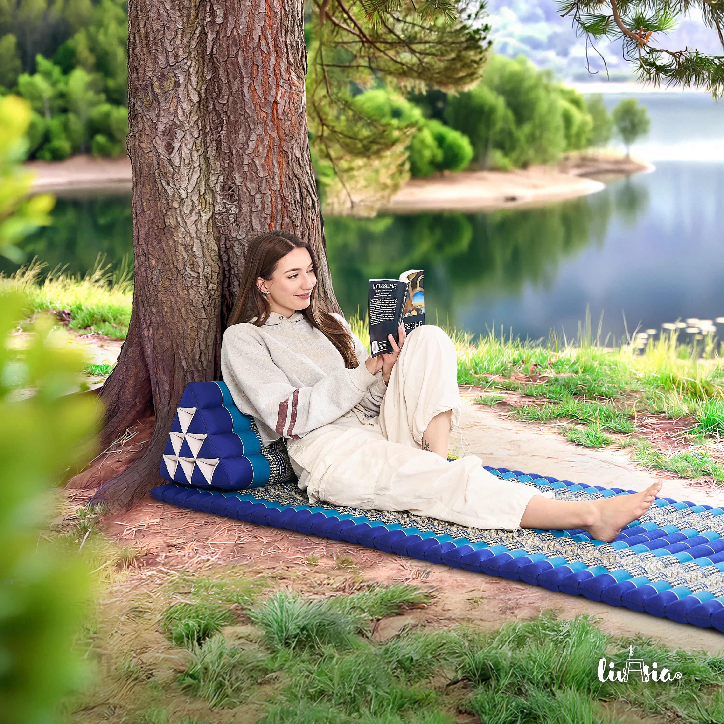 Coussin triangulaire en kapok, Classic